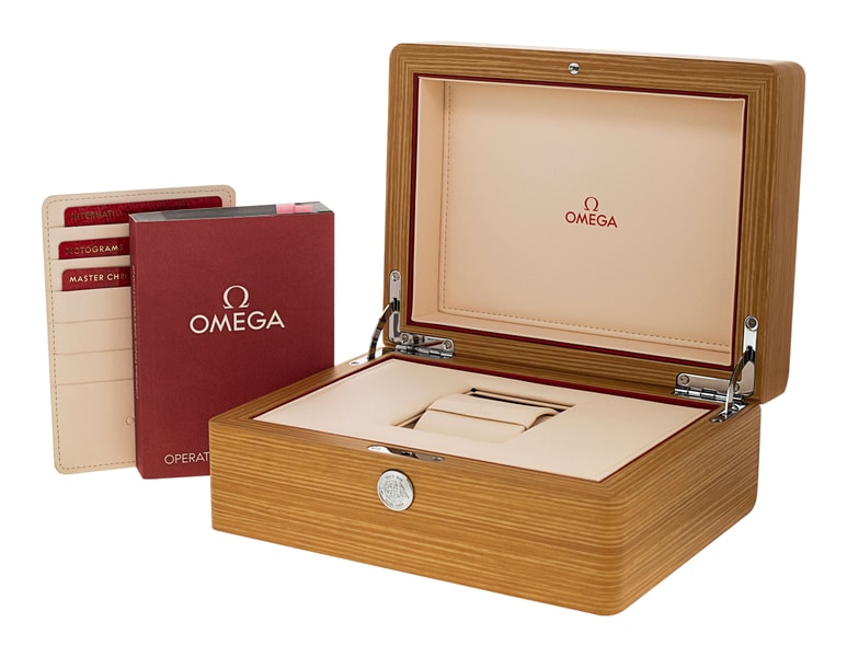 Omega Planet Ocean 215.30.40.20.01.001